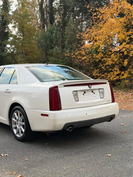 2007 Cadillac STS - Image 7 of 14
