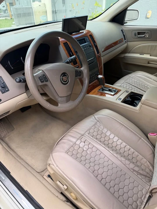 2007 Cadillac STS - Image 5 of 8