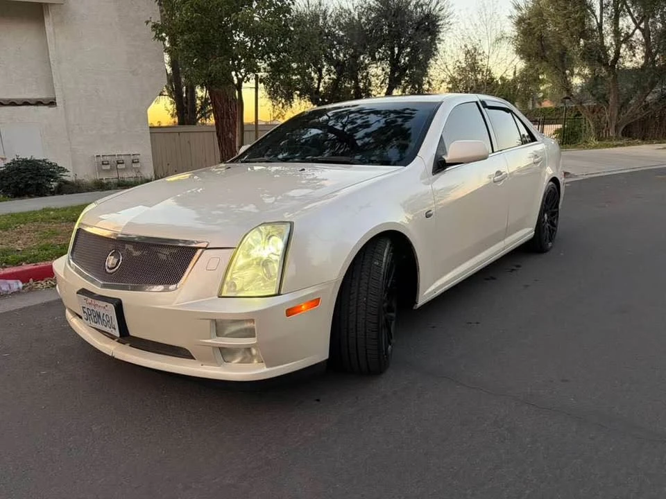 2007 Cadillac STS - Image 2 of 10