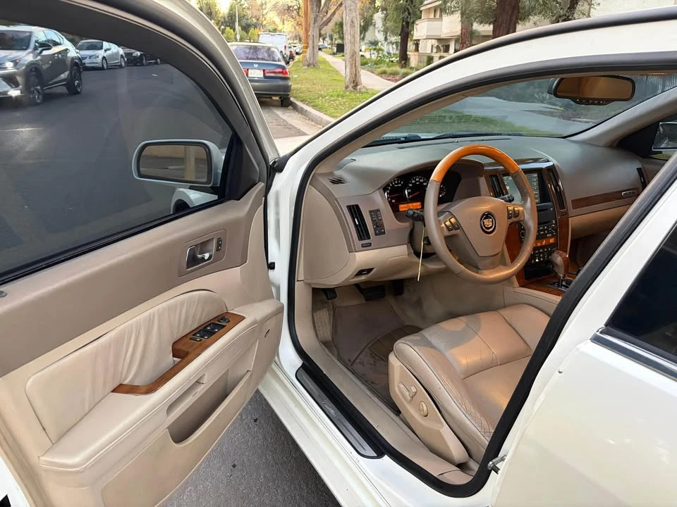 2007 Cadillac STS - Image 6 of 10