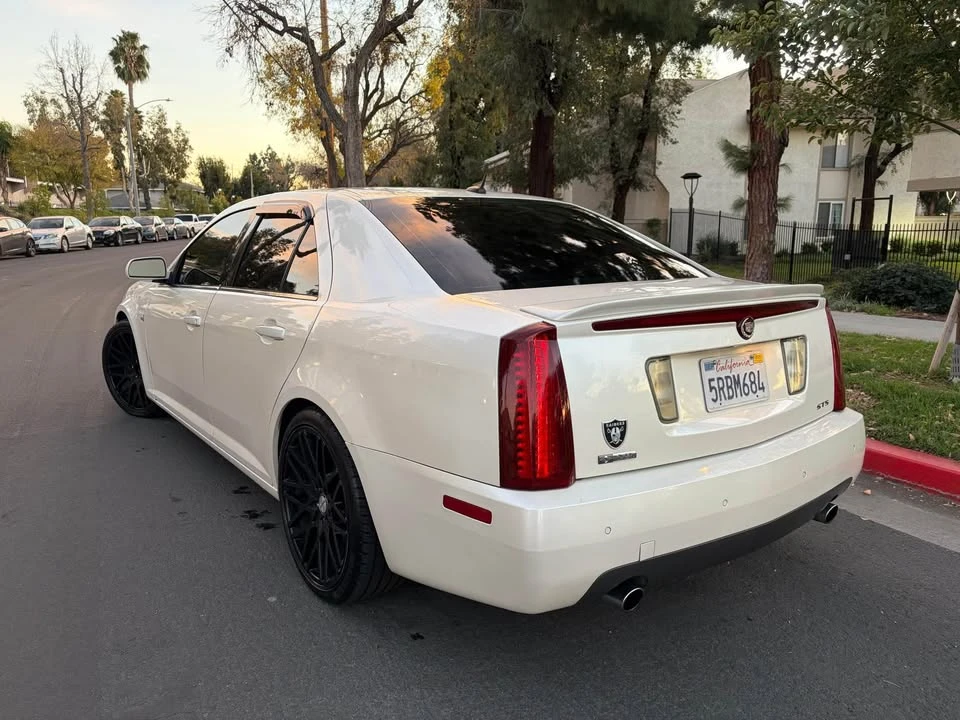 2007 Cadillac STS - Image 5 of 10