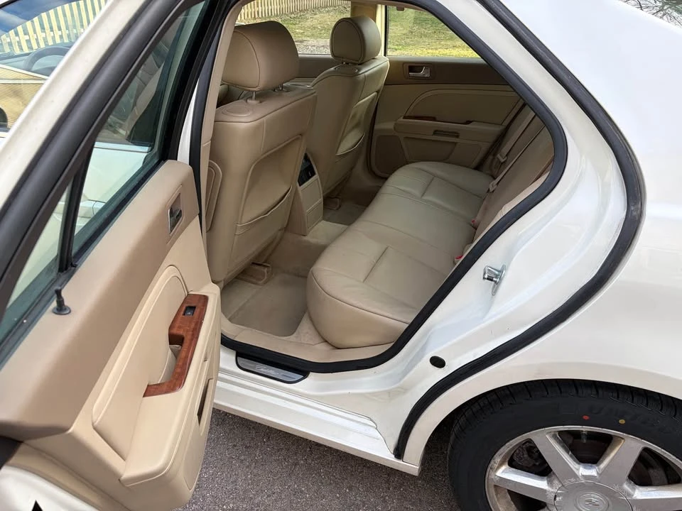 2007 Cadillac STS - Image 7 of 15