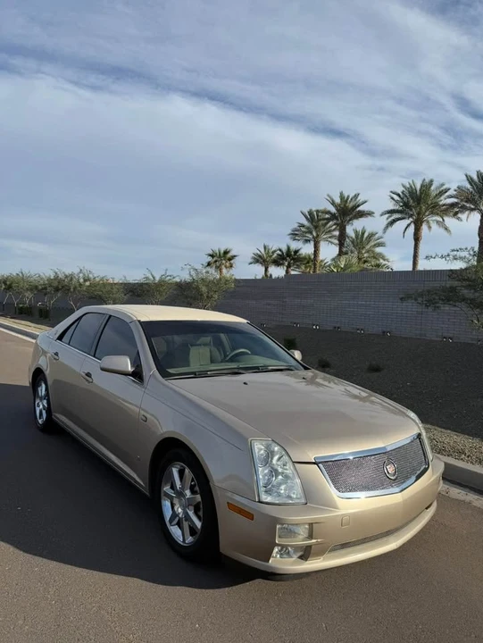 2007 Cadillac STS - Image 2 of 8