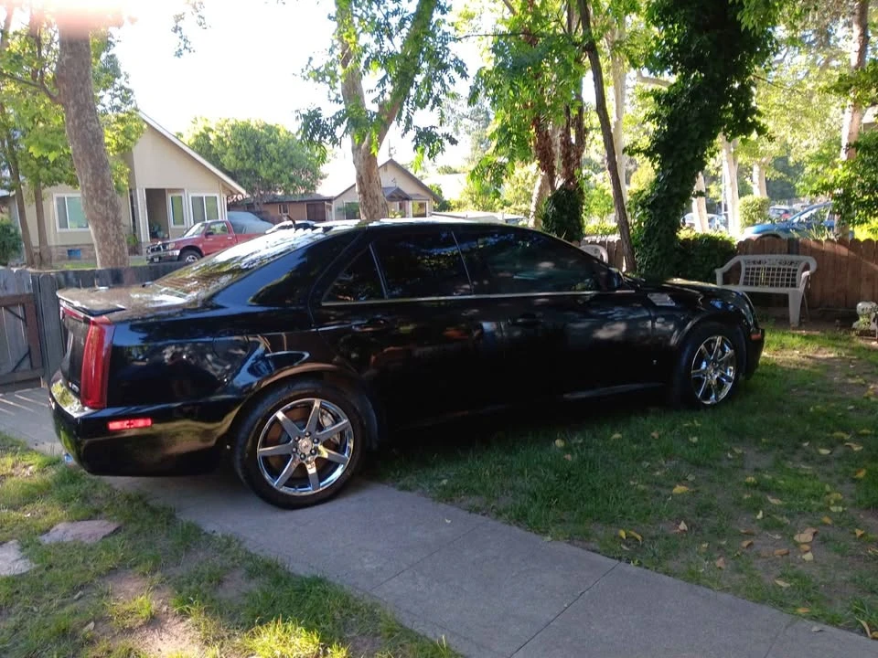 2007 Cadillac STS - Image 2 of 9