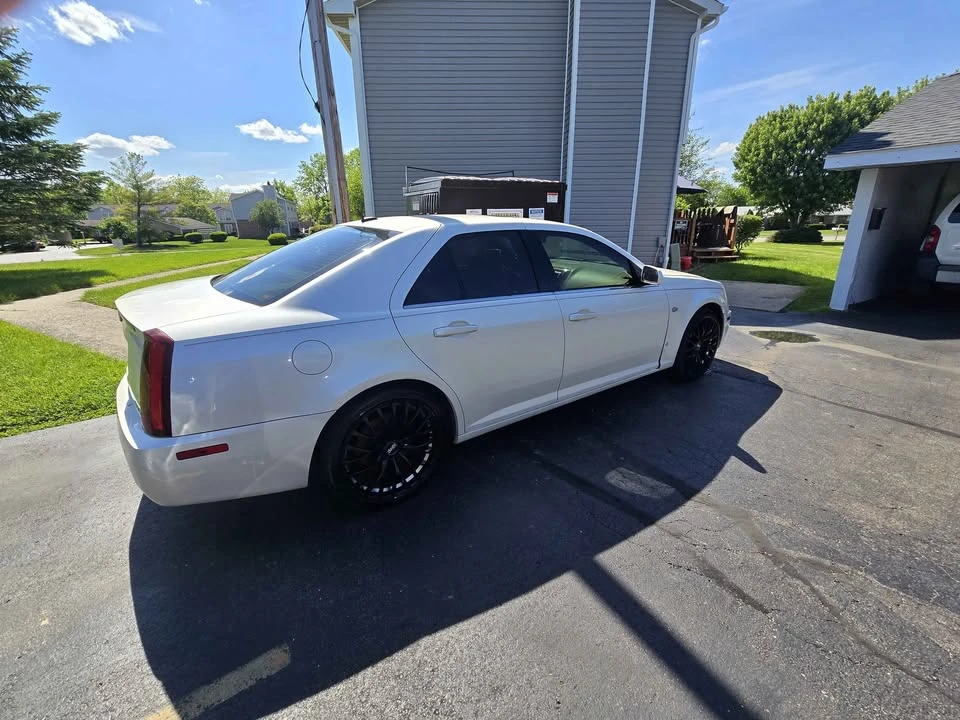2007 Cadillac STS - Image 15 of 17