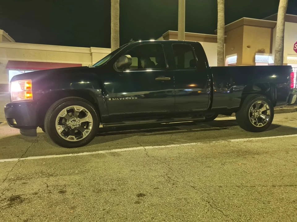 2007 Chevrolet Silverado 2nd Gen - Image 2 of 16