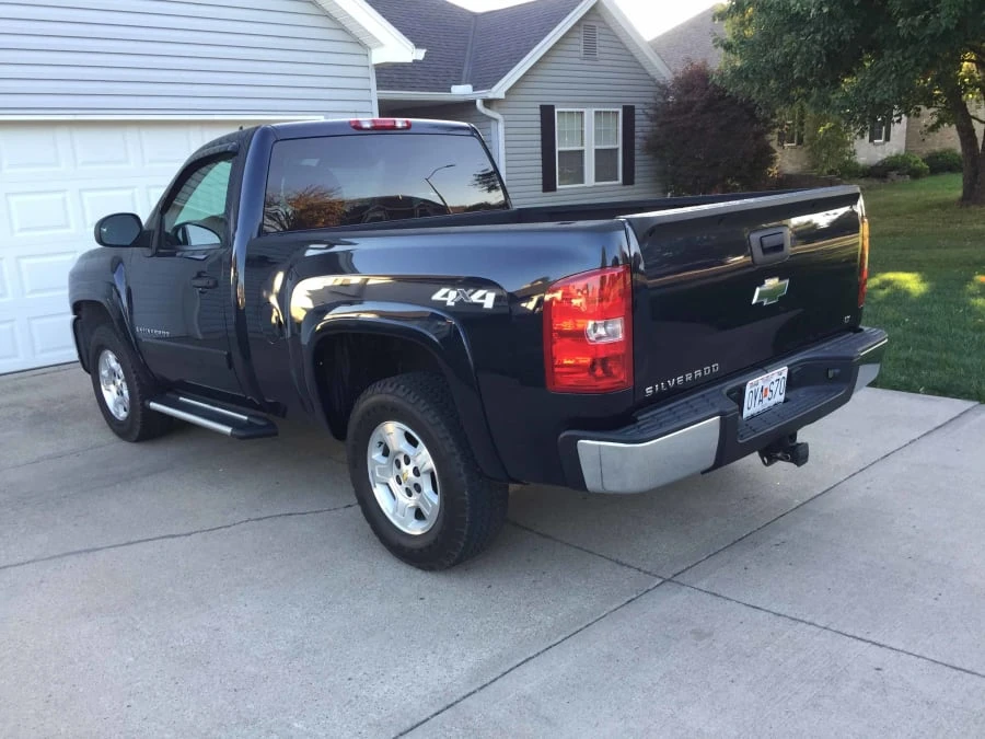 2007 Chevrolet Silverado - Image 2 of 12