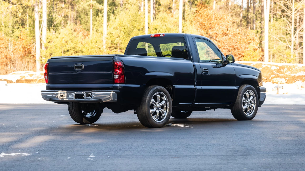 2007 Chevrolet Silverado - Image 13 of 30