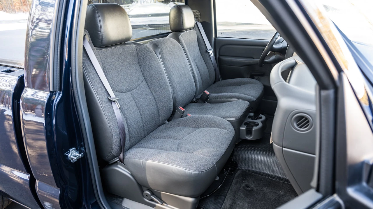 2007 Chevrolet Silverado - Image 23 of 30
