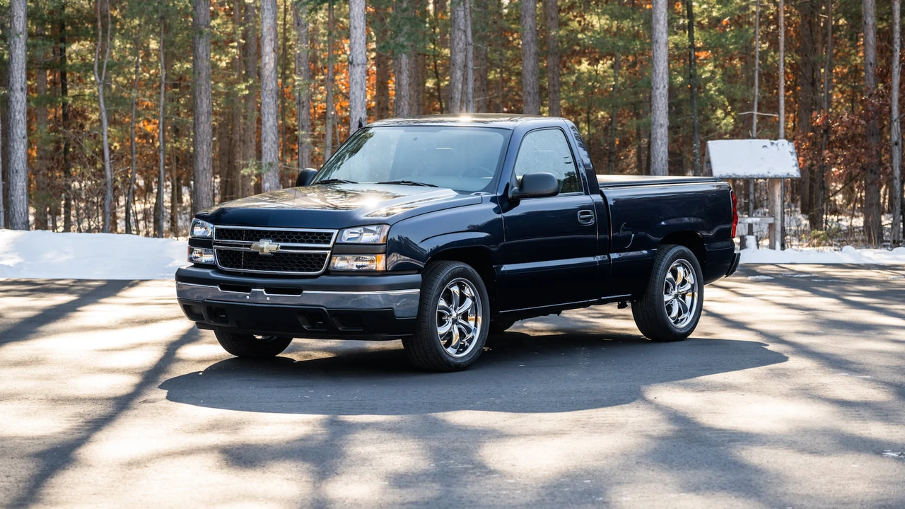2007 Chevrolet Silverado - Image 28 of 30
