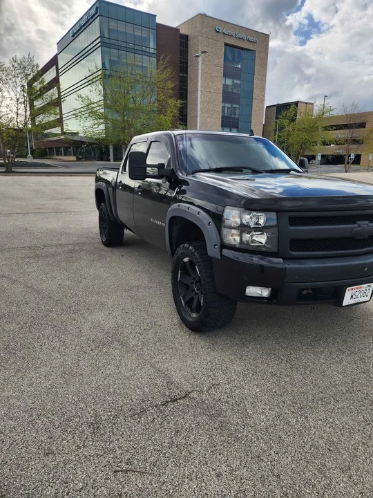 2007 Chevrolet Silverado 2nd Gen - Image 2 of 11