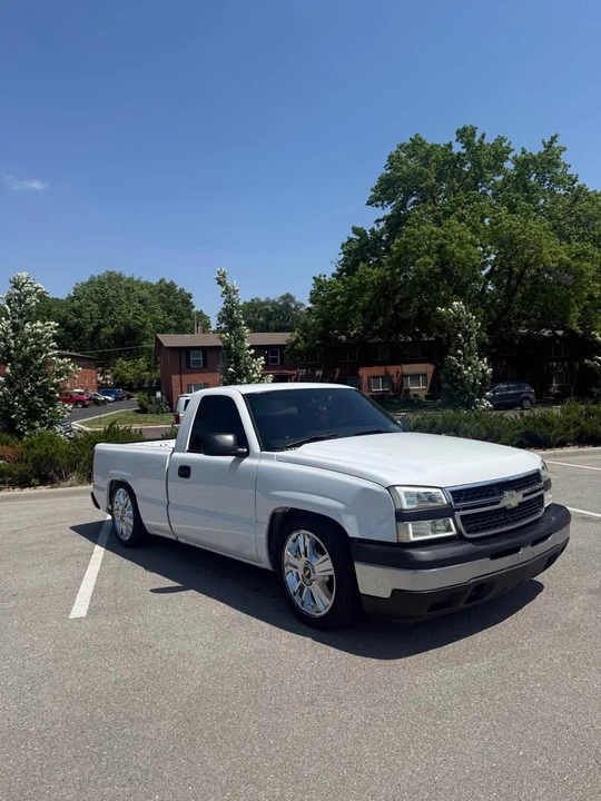 2007 Chevrolet Silverado 2nd Gen - Image 2 of 6