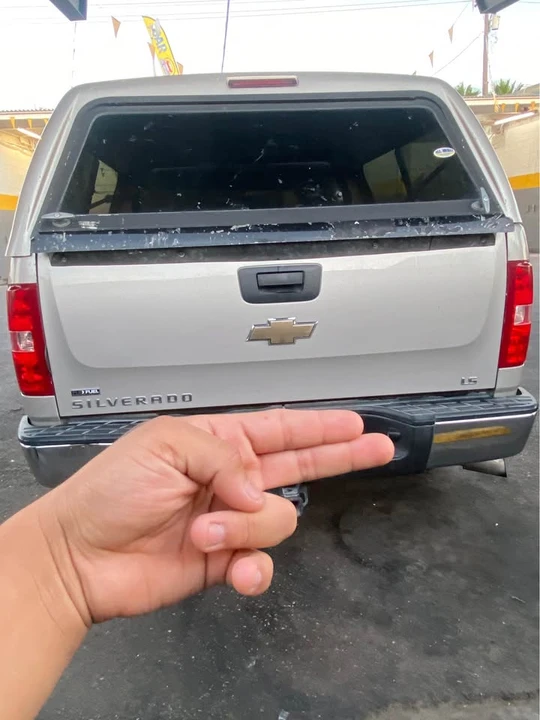 2007 Chevrolet Silverado - Image 6 of 13