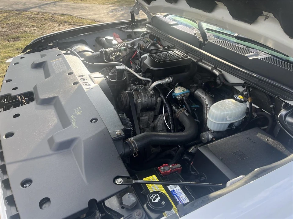 2007 Chevrolet Silverado Heavy Duty 1st Gen - Image 2 of 11
