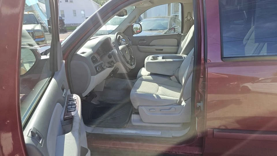 2007 Chevrolet Avalanche - Image 9 of 13