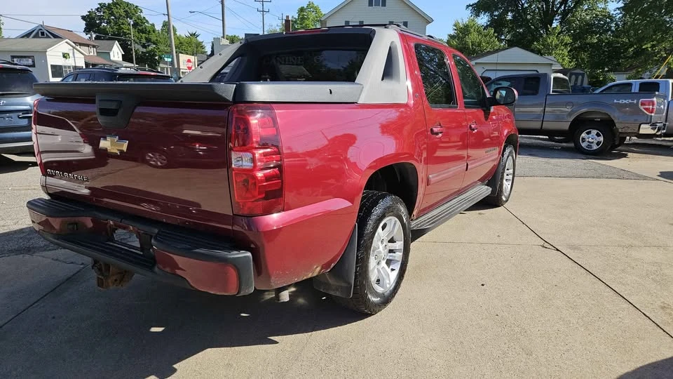2007 Chevrolet Avalanche - Image 5 of 13