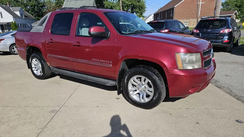 2007 Chevrolet Avalanche - Image 7 of 13