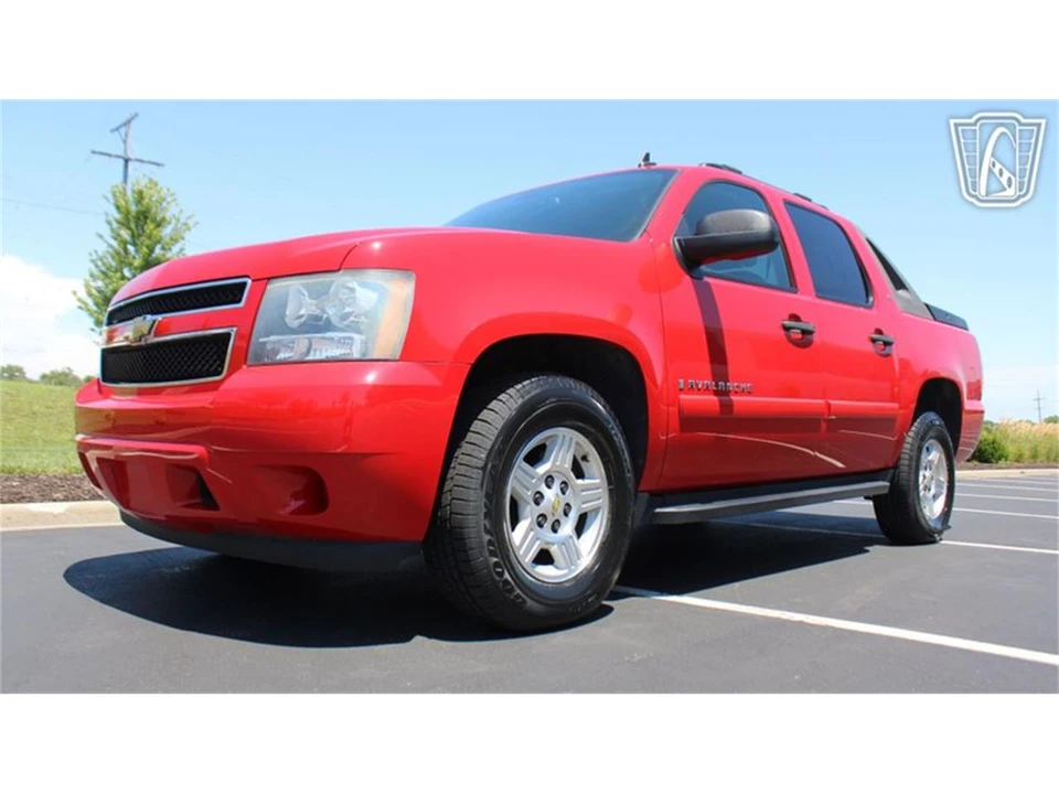 2007 Chevrolet Avalanche - Image 2 of 31