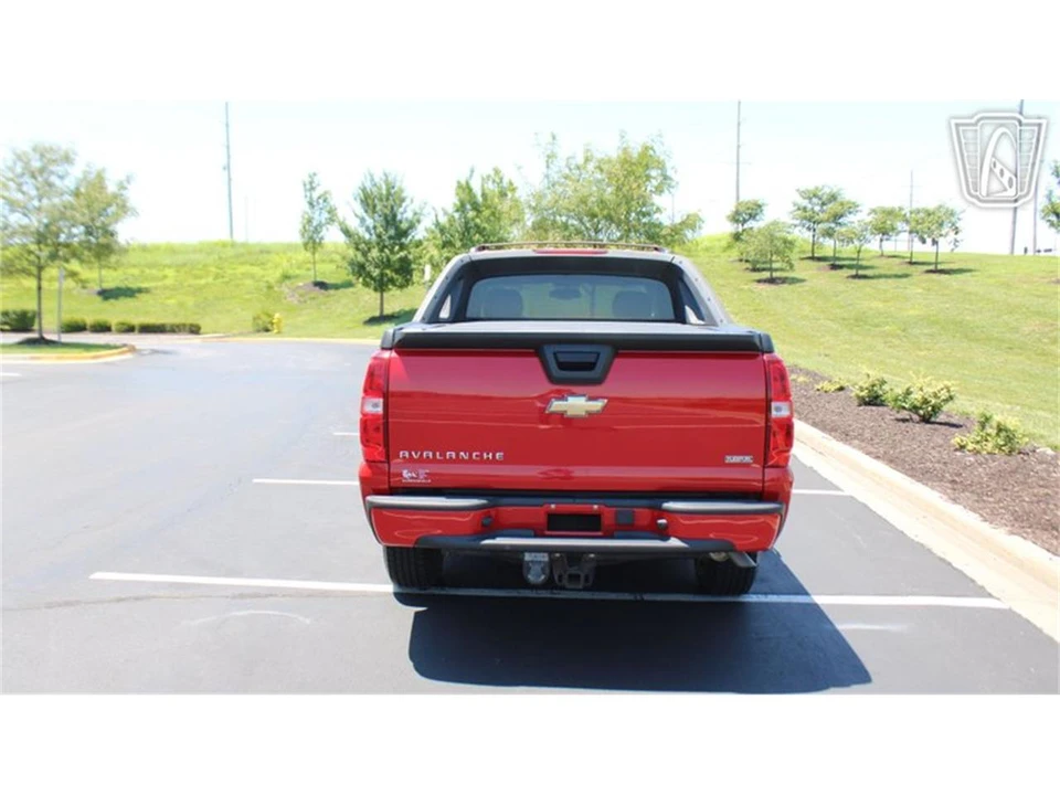2007 Chevrolet Avalanche - Image 30 of 31