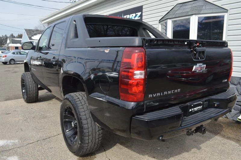 2007 Chevrolet Avalanche - Image 3 of 12