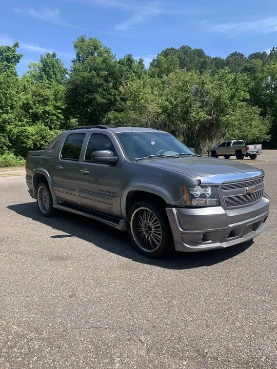 2007 Chevrolet Avalanche - Image 3 of 4