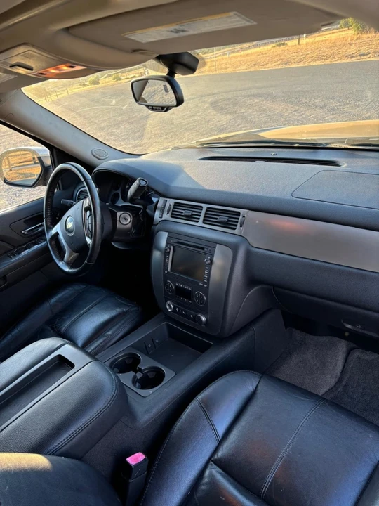 2007 Chevrolet Avalanche - Image 24 of 28