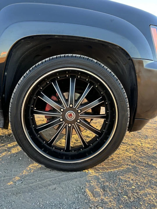2007 Chevrolet Avalanche - Image 12 of 28