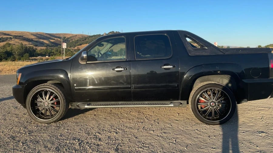 2007 Chevrolet Avalanche - Image 19 of 28