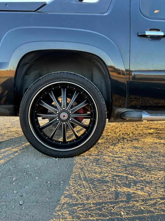 2007 Chevrolet Avalanche - Image 13 of 28