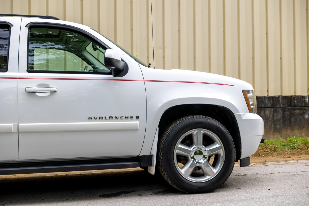 2007 Chevrolet Avalanche - Image 31 of 31