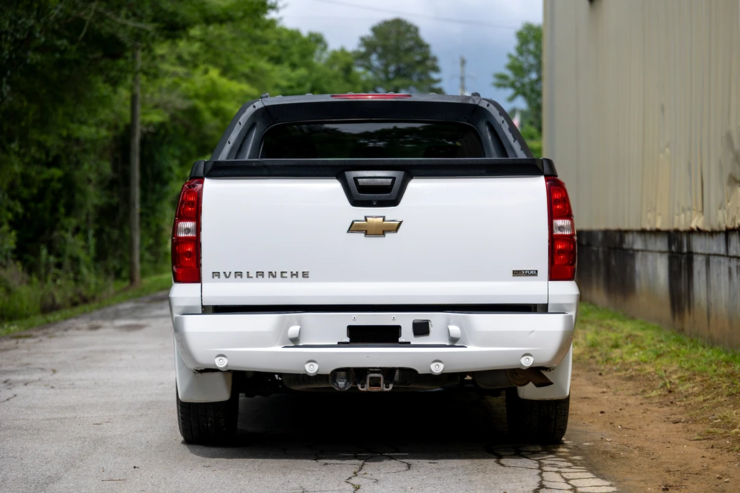 2007 Chevrolet Avalanche - Image 9 of 31