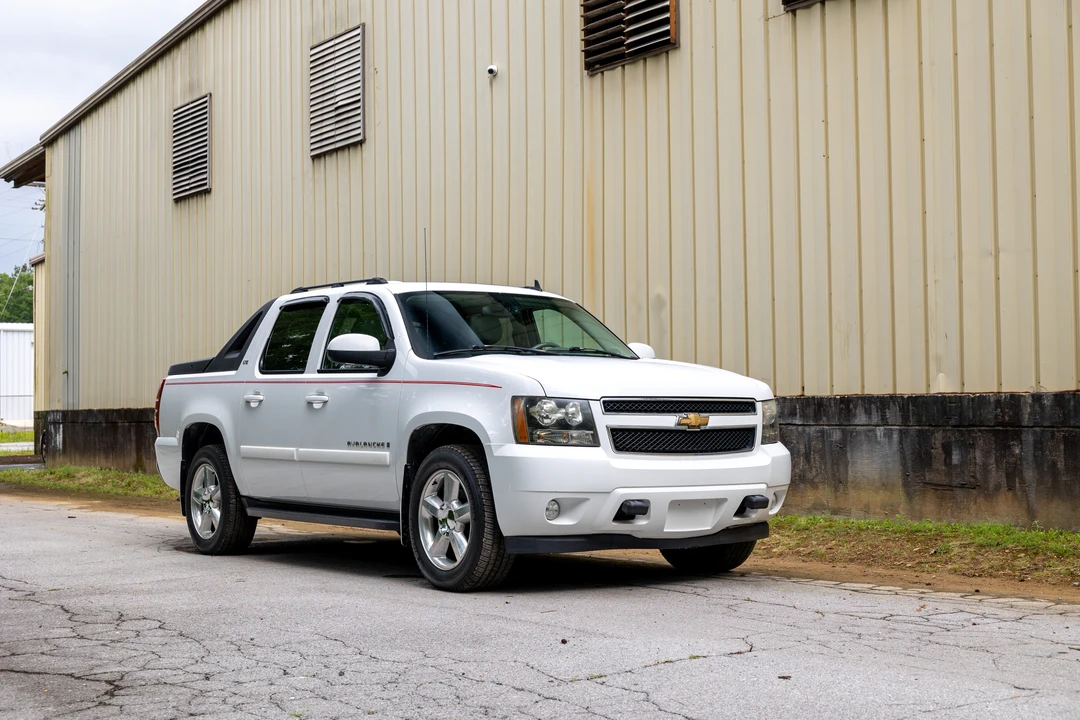 2007 Chevrolet Avalanche - Image 2 of 31