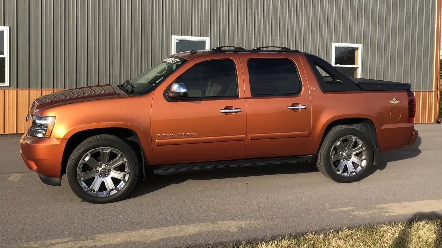 2007 Chevrolet Avalanche - Image 2 of 30