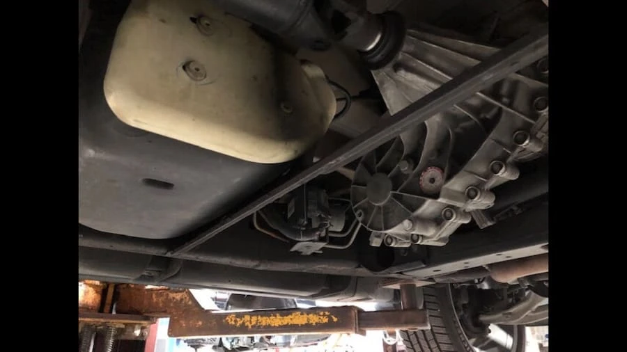 2007 Chevrolet Avalanche - Image 16 of 30