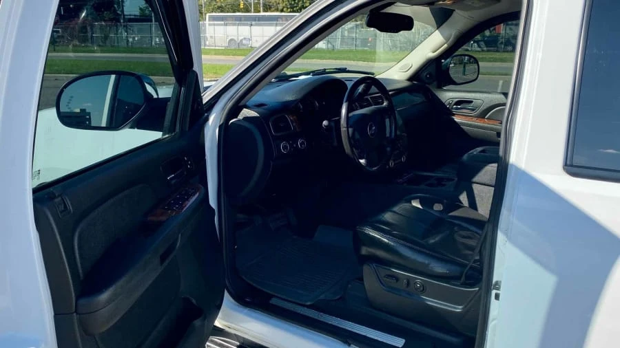 2007 Chevrolet Avalanche - Image 6 of 12