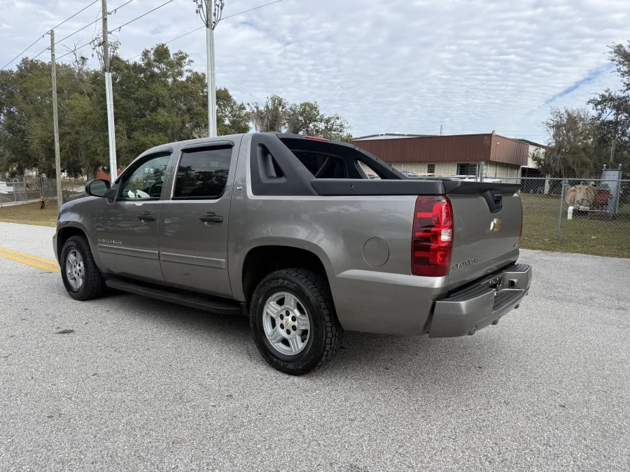 2007 Chevrolet Avalanche - Image 6 of 24