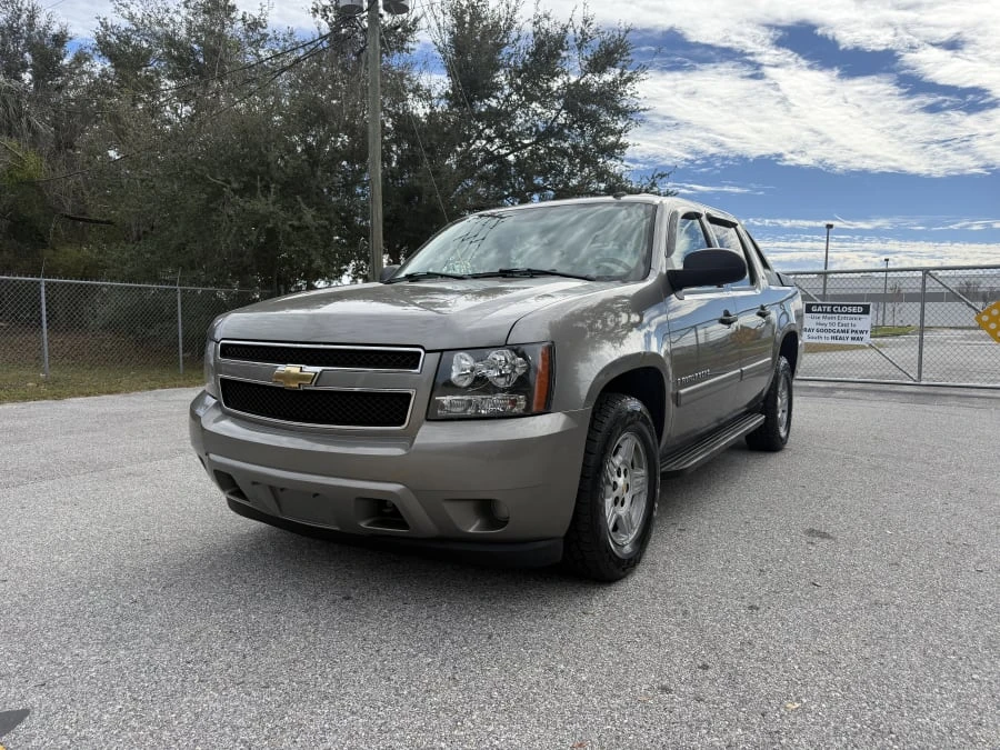 2007 Chevrolet Avalanche - Image 8 of 24