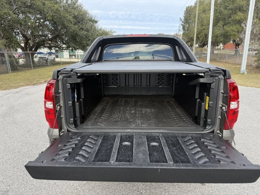 2007 Chevrolet Avalanche - Image 23 of 24