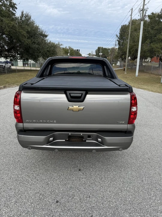 2007 Chevrolet Avalanche - Image 10 of 24