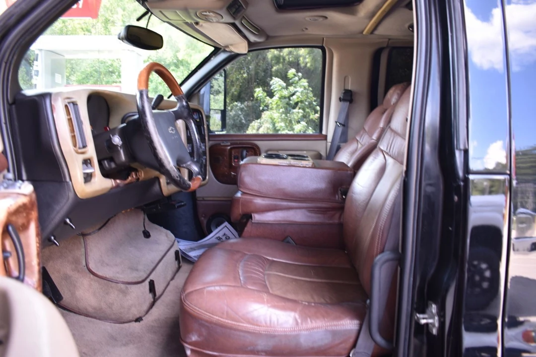 2007 Chevrolet Kodiak - Image 10 of 23