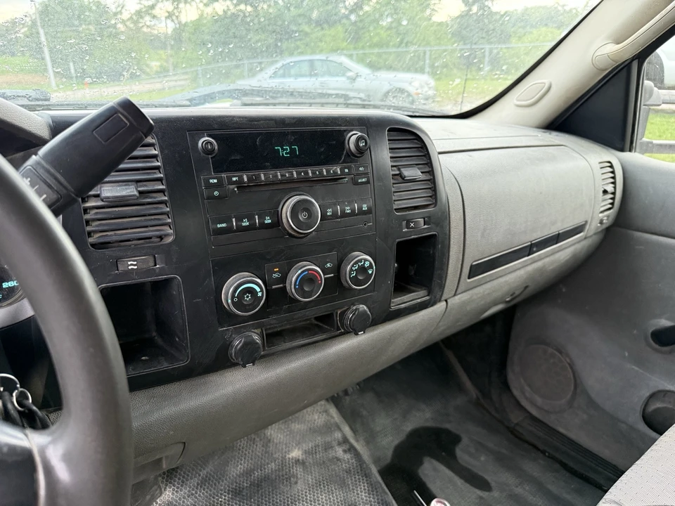2007 Chevrolet C/K - Image 11 of 16