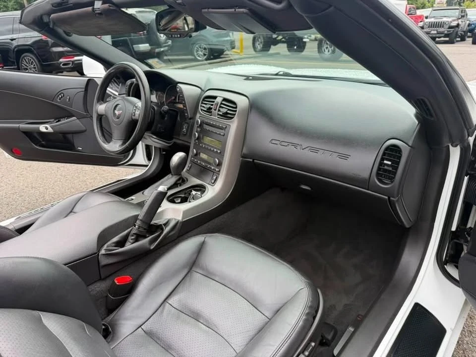 2007 Chevrolet Corvette C6 - Image 12 of 16