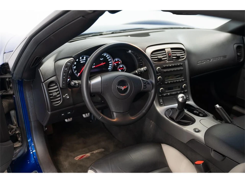 2007 Chevrolet Corvette C6 - Image 19 of 31