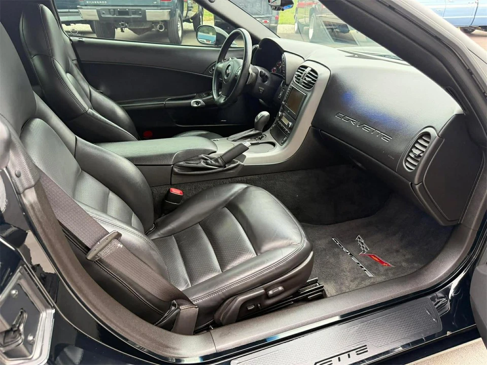 2007 Chevrolet Corvette C6 - Image 15 of 31