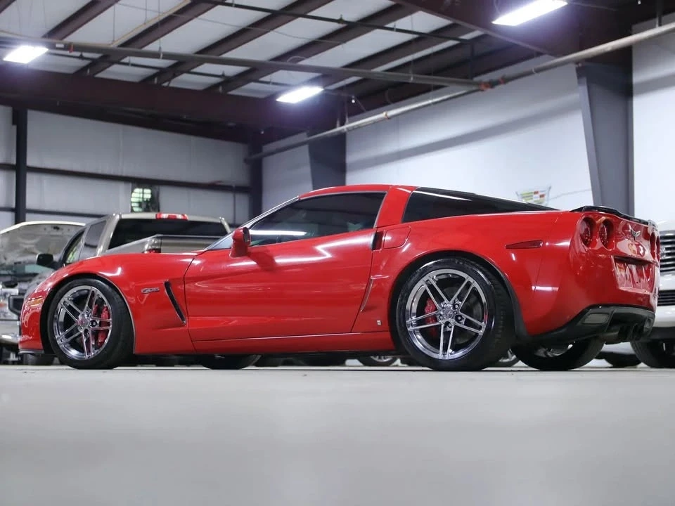 2007 Chevrolet Corvette C6 - Image 17 of 19