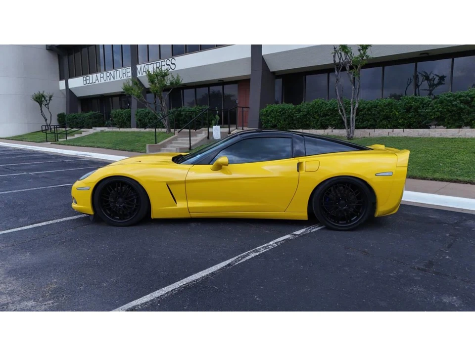 2007 Chevrolet Corvette C6 - Image 2 of 31