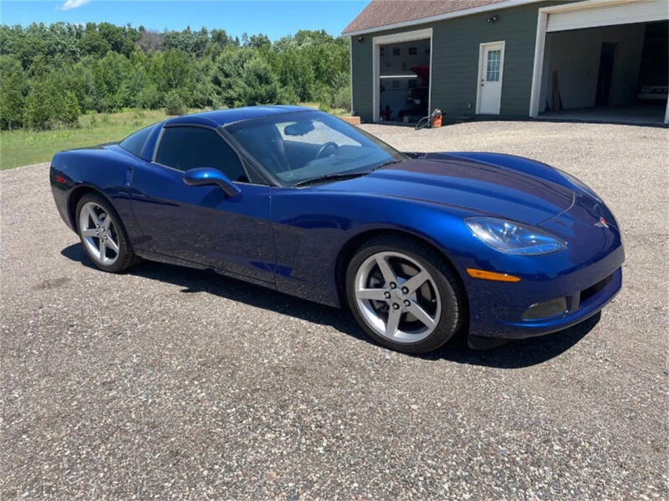 2007 Chevrolet Corvette C6 - Image 2 of 24