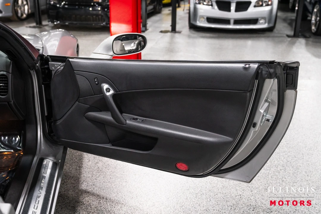 2007 Chevrolet Corvette C6 - Image 24 of 31