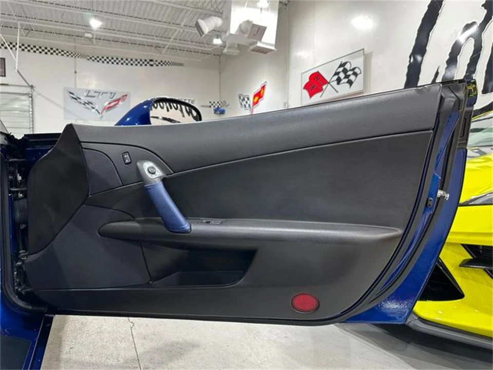 2007 Chevrolet Corvette C6 - Image 13 of 27