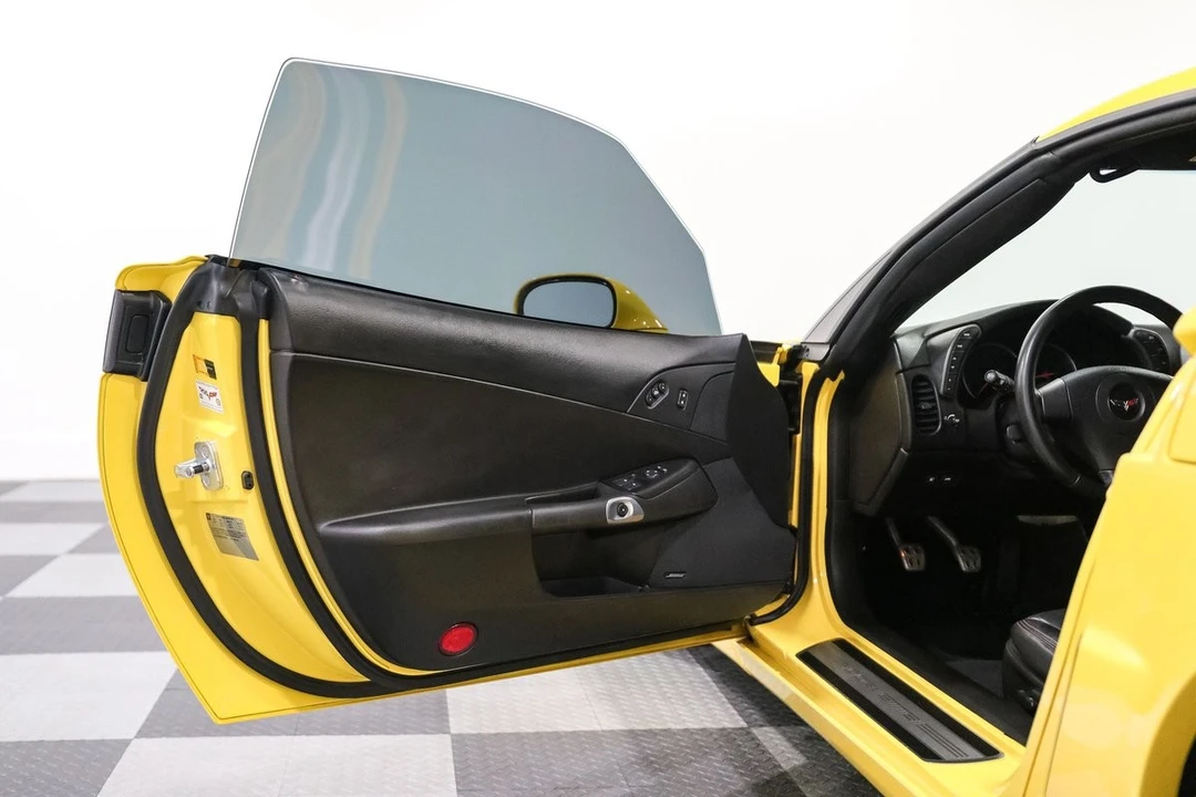2007 Chevrolet Corvette C6 - Image 5 of 11